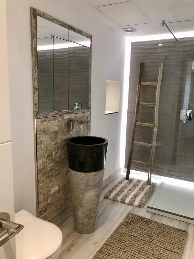 Luxury Apartment In La Isla, Walking Distance To Puerto Banus Марбелья Экстерьер фото