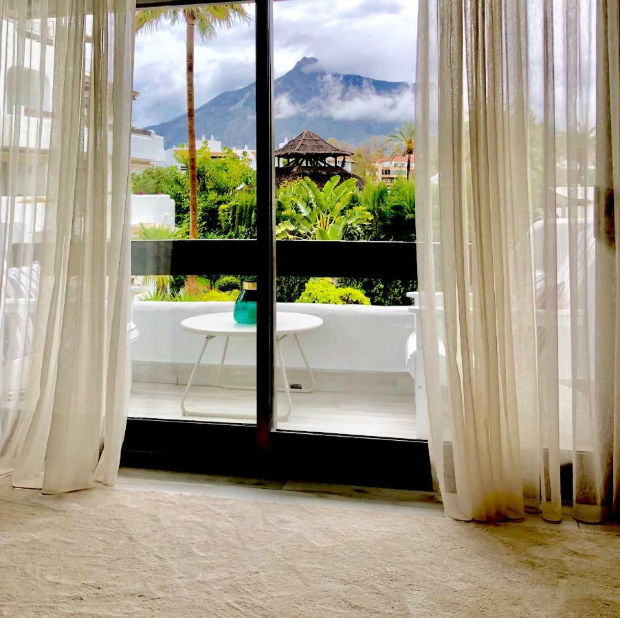Luxury Apartment In La Isla, Walking Distance To Puerto Banus Марбелья Экстерьер фото